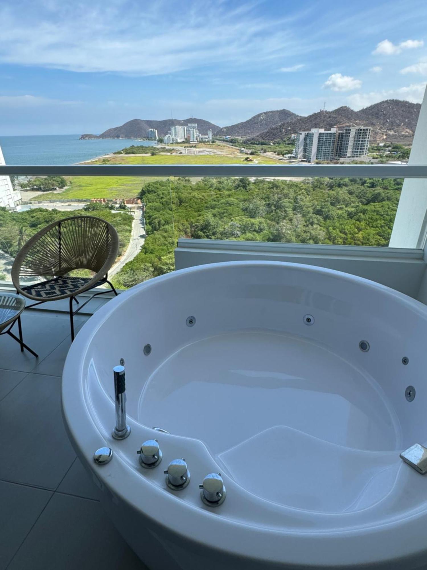 Suite Con Jacuzzi Y Vista Al Mar Piso 14 Santa Marta  Buitenkant foto